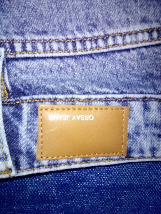Продам женские джинсы, новые, Италия