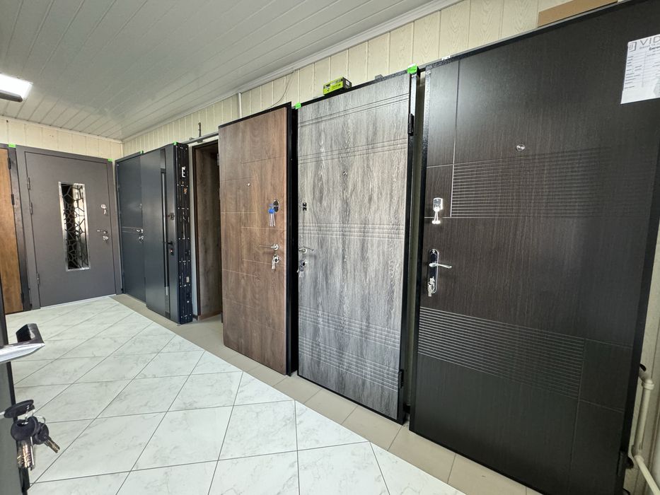 Входные двери в квартиру и дом в наличии и под заказ