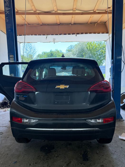 Розбірка разборка запчастини бампер фара Chevrolet bolt  Шевроле болт