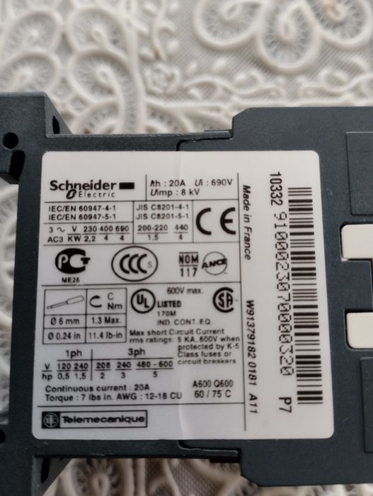 Stycznik mocy Schneider 9A 3P 230V