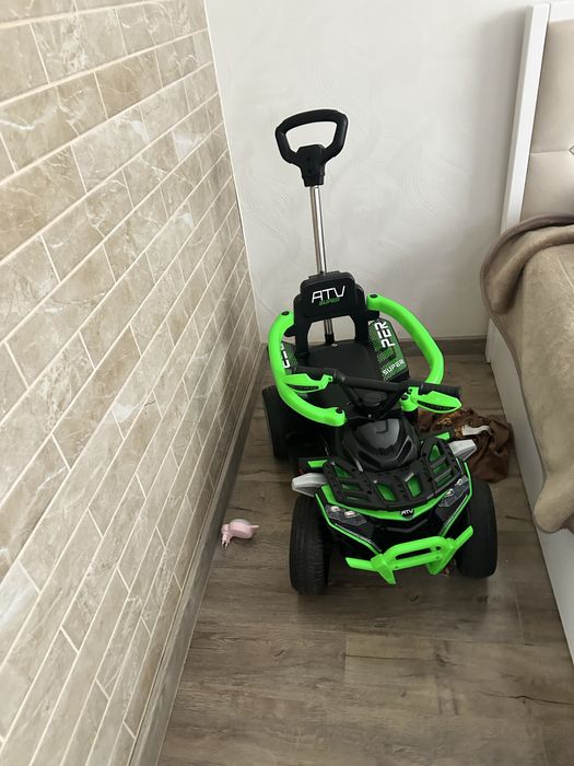 Продам дитячий  квадроцикл