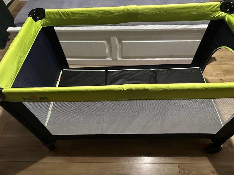 Łóżeczko turystyczne