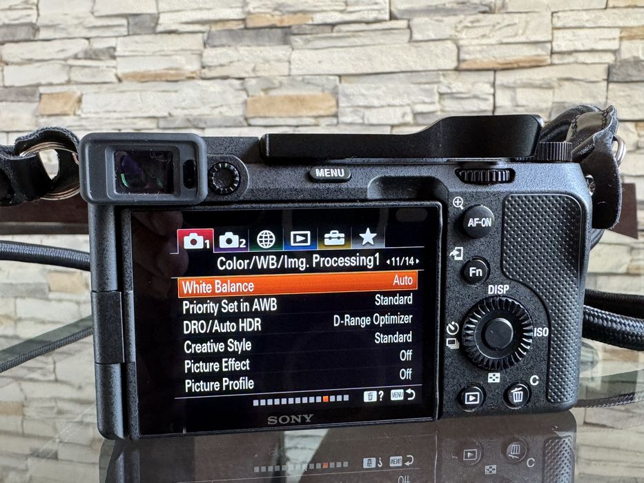 Sony a7c + 28-60mm como nova sem marcas de uso.