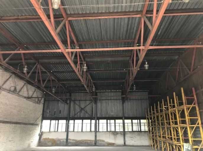 Здається складське або виробниче приміщення площею 600 кв.м! Потужність 330 кВт. гарні під'їздні шляхи для великогабаритних авто, є офісні приміщення