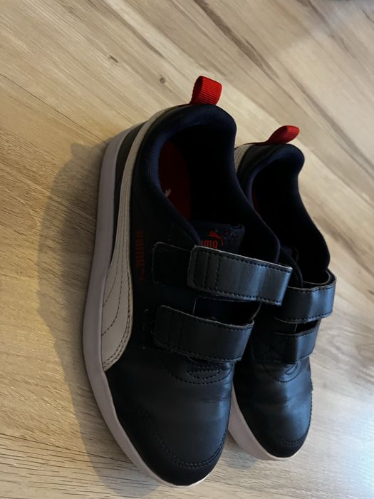 Buty dzieciece 35 pilkarskie sportowe