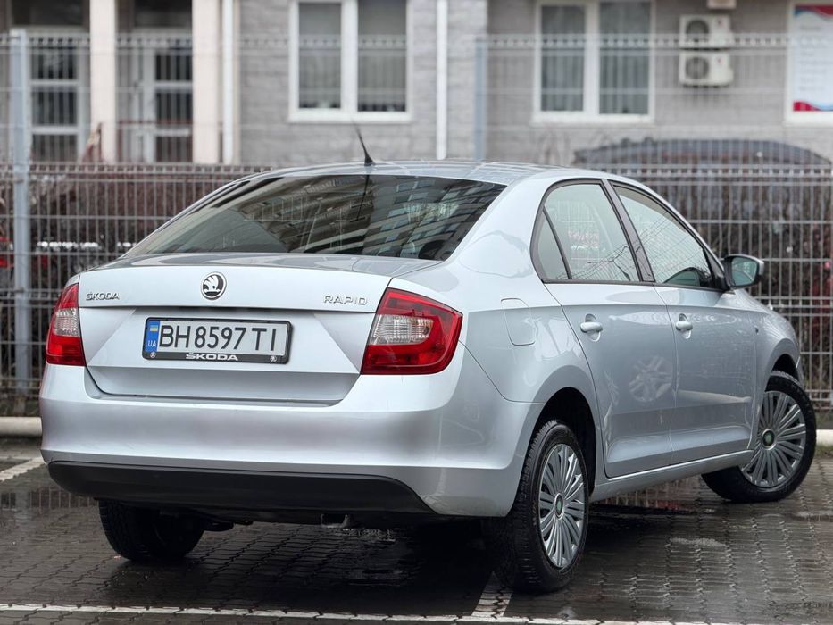 Продам Skoda Rapid 2013