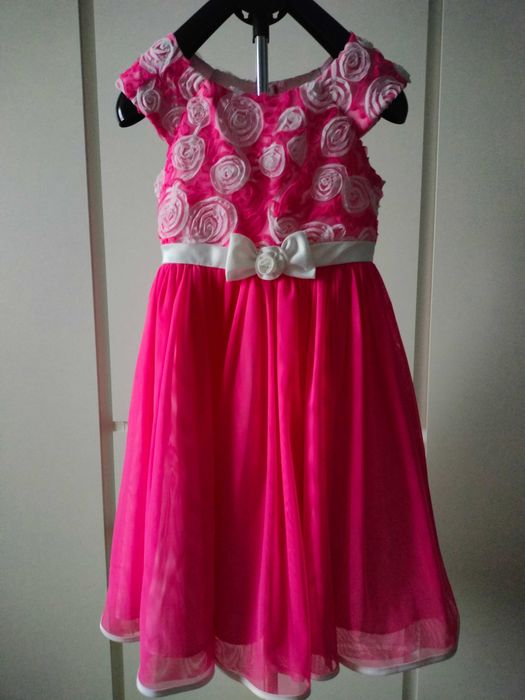 Святкове плаття для дівчинки на 8-9 р