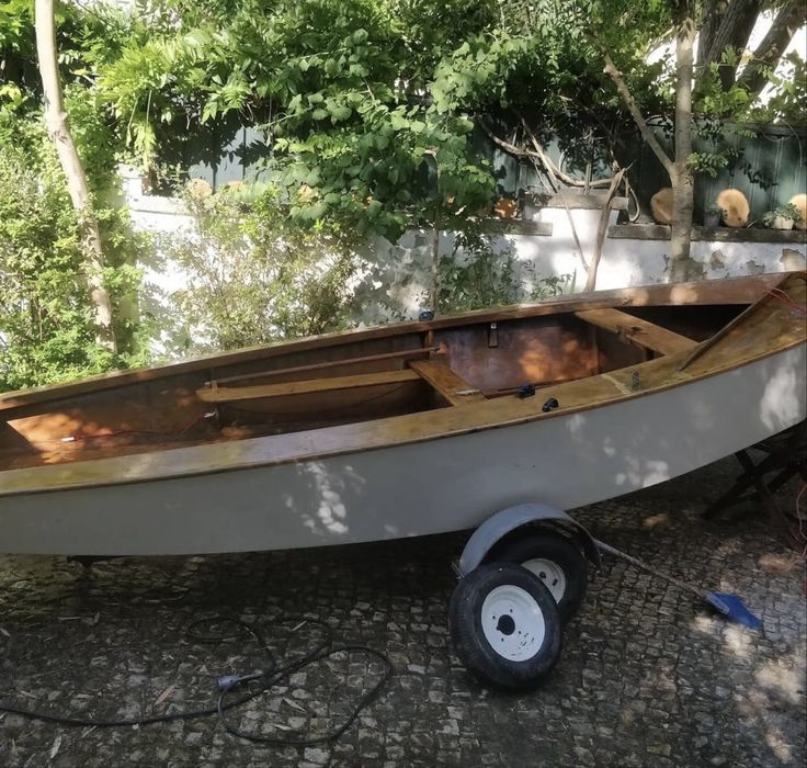 Vaurien em madeira completo