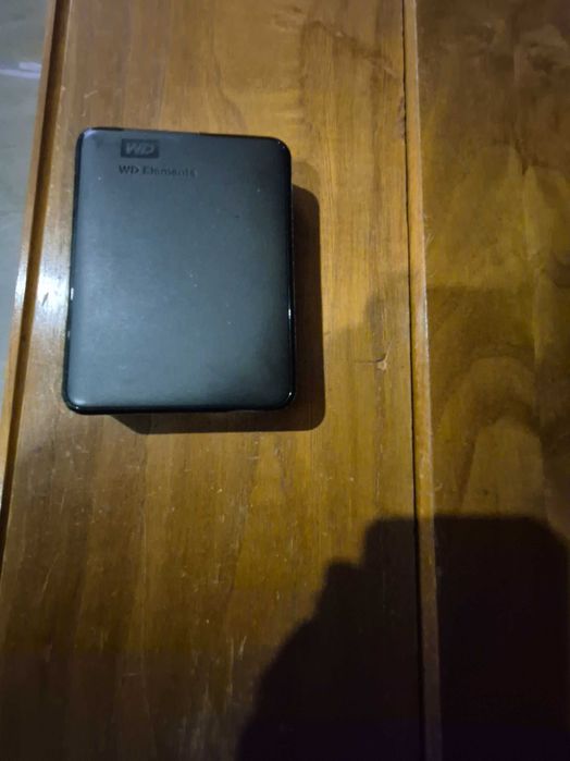 disco USB 3 externo modelo W6Y0040BBK de 4TB, testado sem anomalia