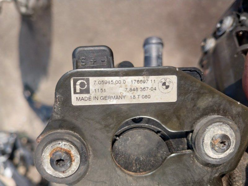 Дополнительная помпа BMW X5 2018