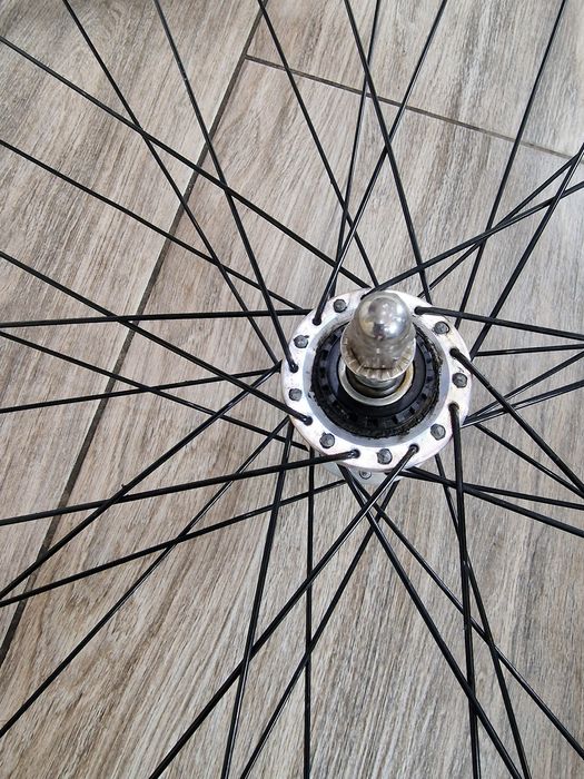 Koło do roweru przednie 28 cali Shimano Power Modulator
