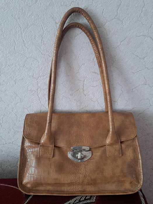 Piekna torebka z ekoskory jak nowa