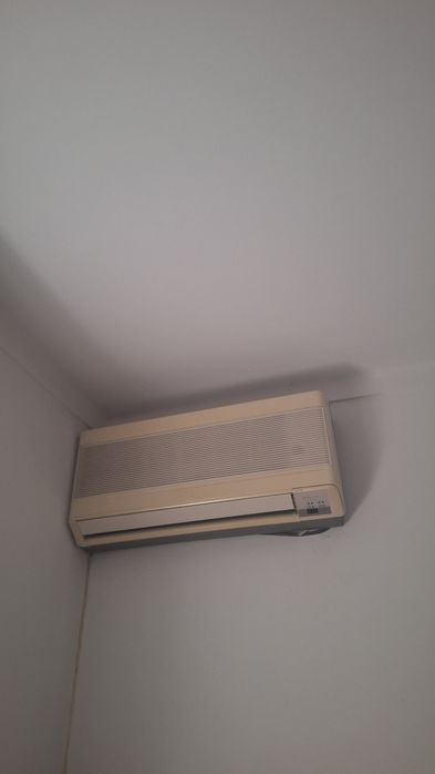 3 aparelhos Ar condicionado