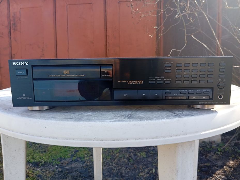 Продам Музыкальный CD-проигрыватель SONY CDP-591