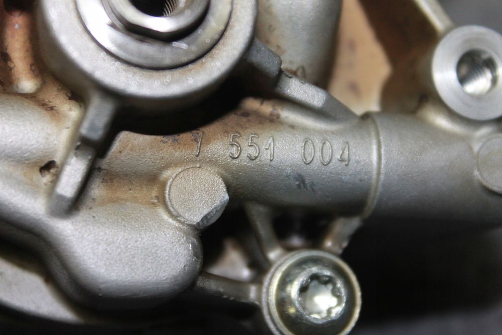 bmw e81 e90 e60 f01 e84 e71 2.3 2.5i 3.0i n52 n53 pompa oleju - 755100