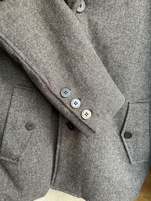 Szary męski płaszcz