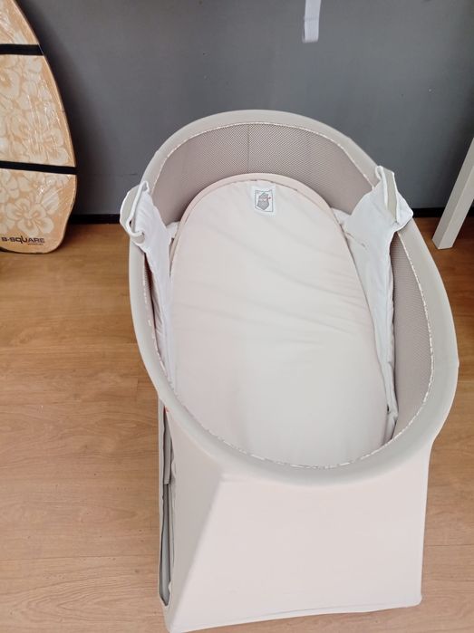 Berço espreguiçadeira de baloiço Stokke bounce n sleep