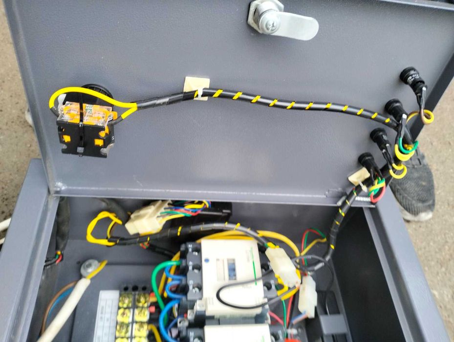 Продам АВР автоматичний перемикач