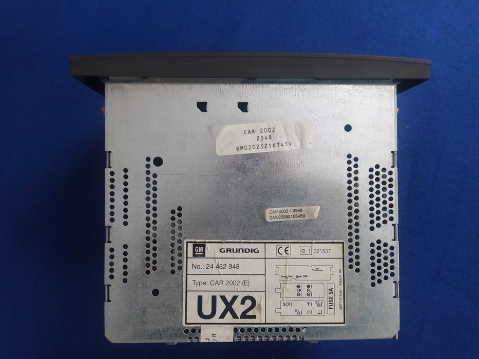 Оригінальне автомобільне радіо OPEL VIVARO 2006