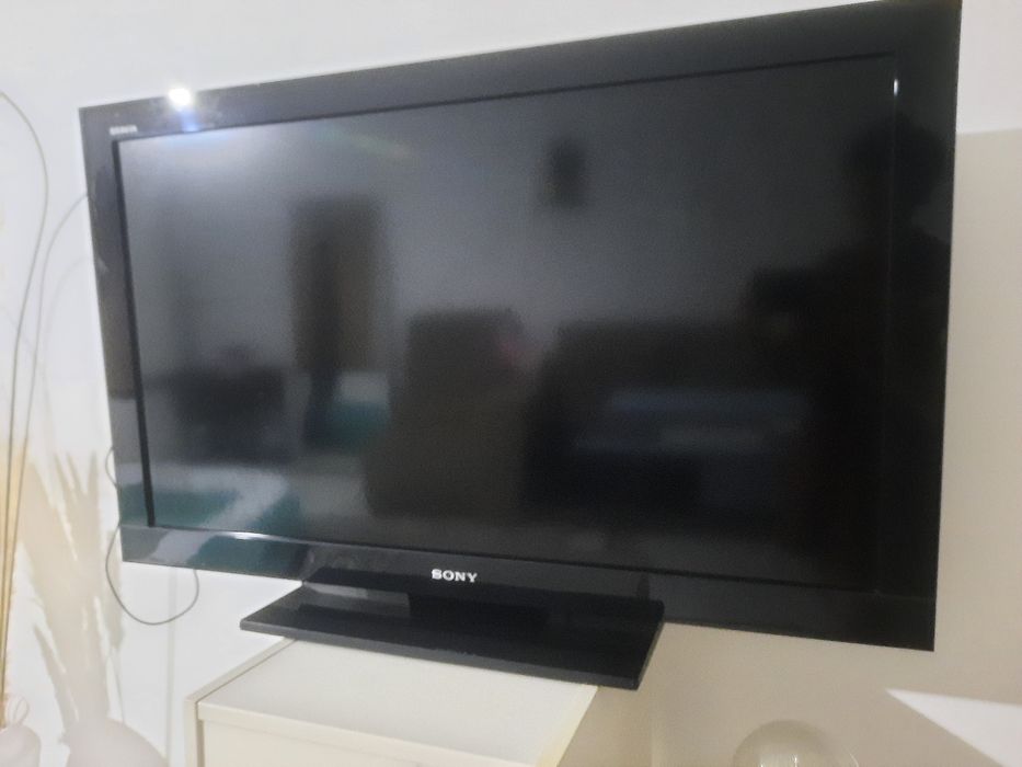 TV Sony 37" + Box Tanix + Comando