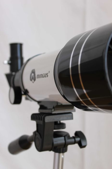 Telescópio óptico  DF 300 70 (estado NOVO)