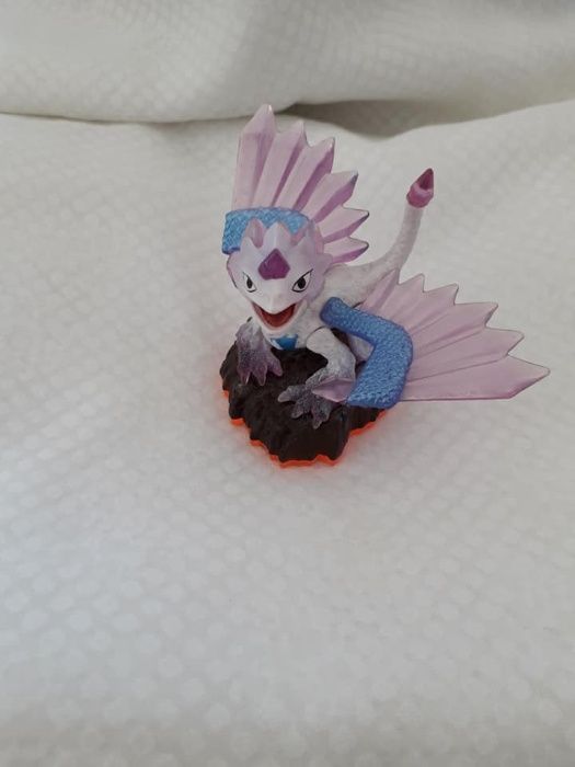 Skylanders Action Figures64730030843394122