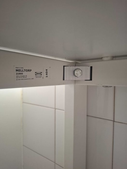 Mesa IKEA Melltorp