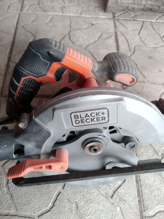 Паркетная пила Black+Decker