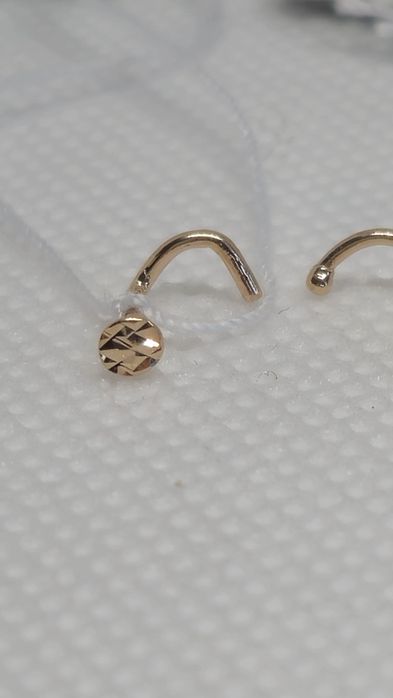 Пірсинг для носа з червоного золота. Нові. Favoritum.