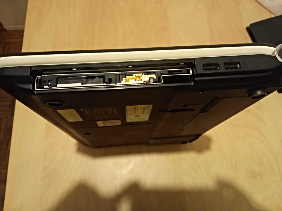 Packard Bell EasyNote TJ76 - para peças