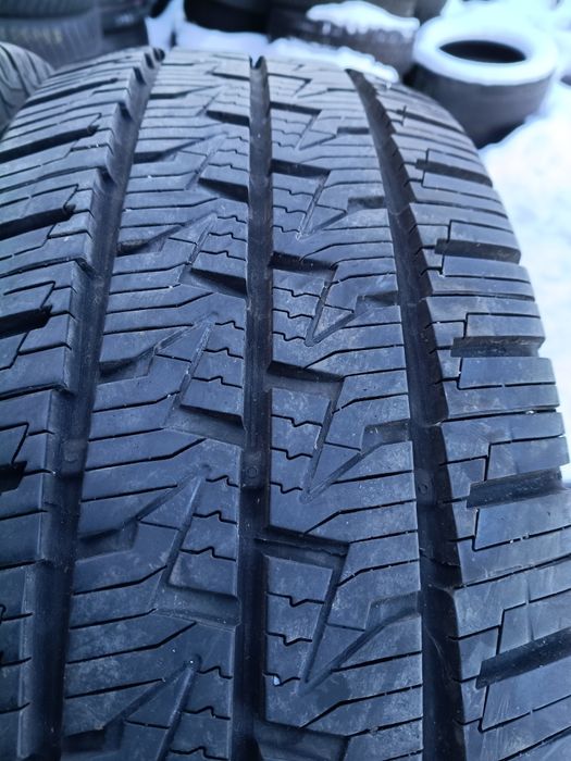 225.75.16c Continental vanco contact 4 season dostępne 2 sztuki