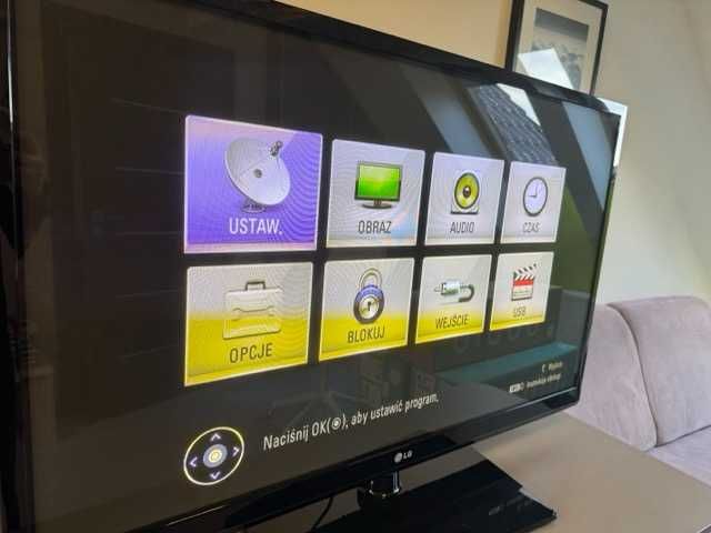 TV LG 50’ z akcesoriami - 50PK350