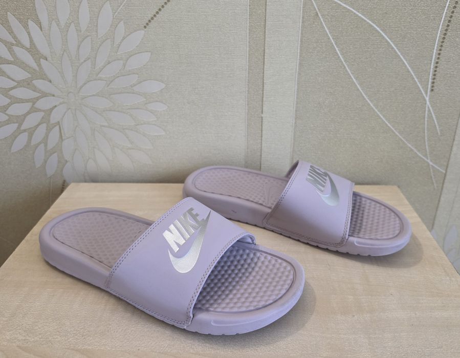 Шльопанці Nike Benassi оригінал розмір 39