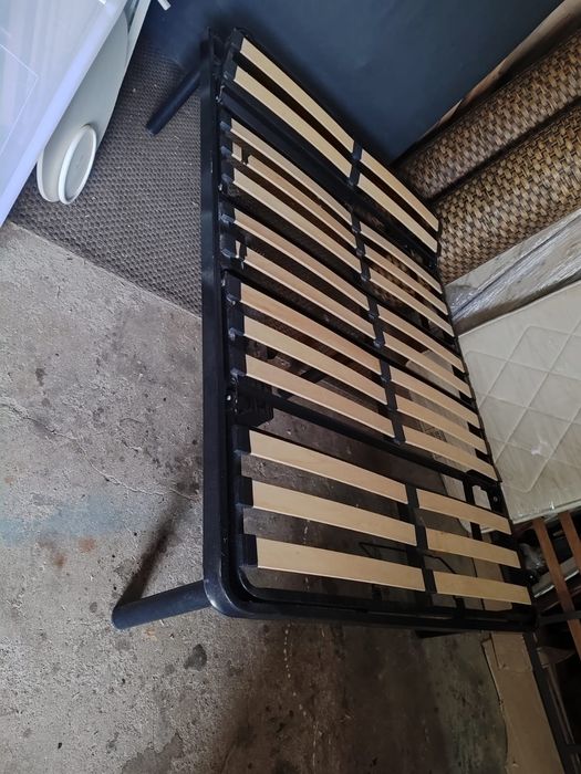 Cama casal com colchão possibilidade de entrega