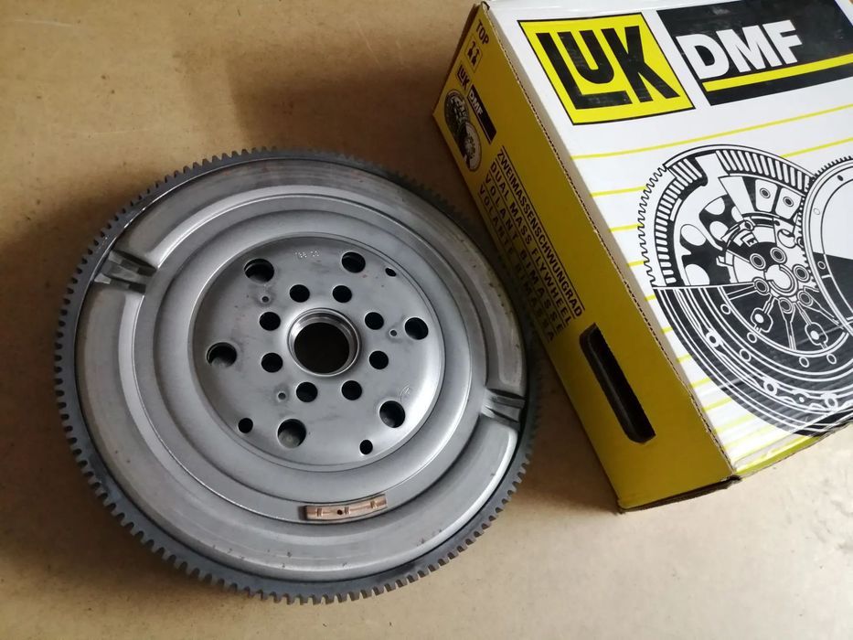 Volante da Embraiagem Bimassa - Opel Astra H , Corsa C 415025610 LUK
