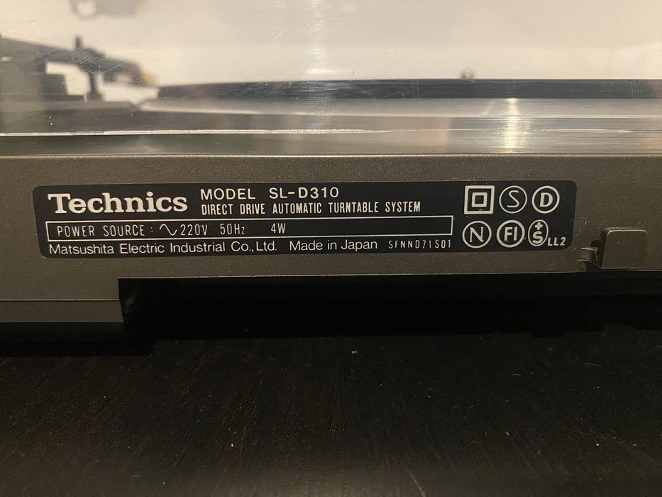 Вініловий програвач вініл Technics SL-D 310