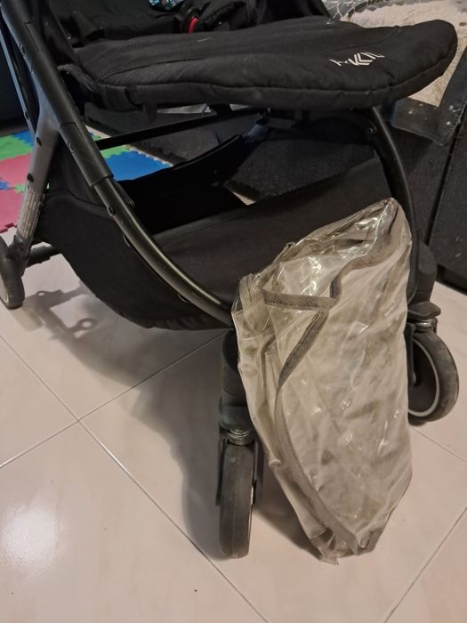 Carrinho de passeio p/ bebé como novo (3 ofertas)
