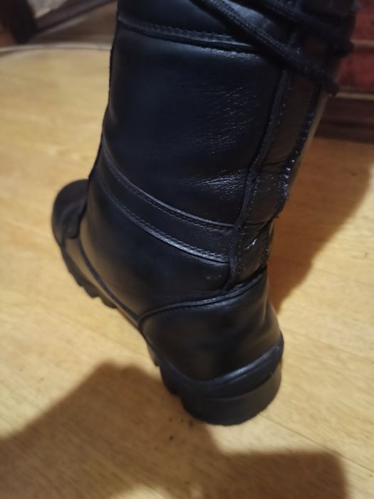 Продам зимние берцы