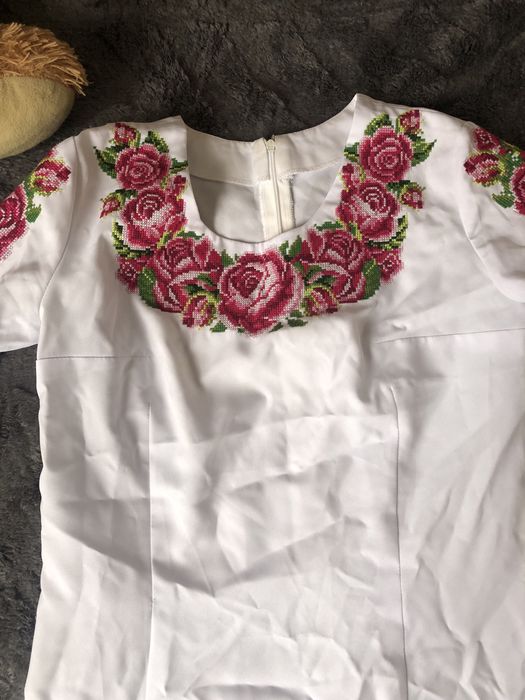 Вишите плаття ручна робота