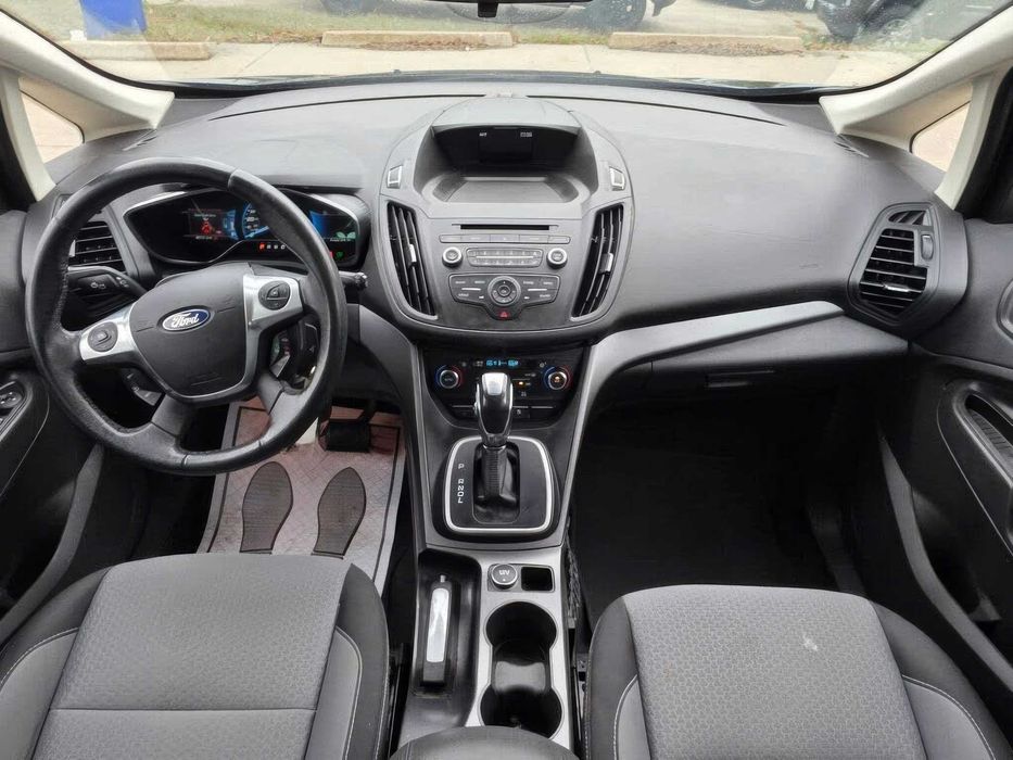 Ford C-Max Hybrid Se      2017
