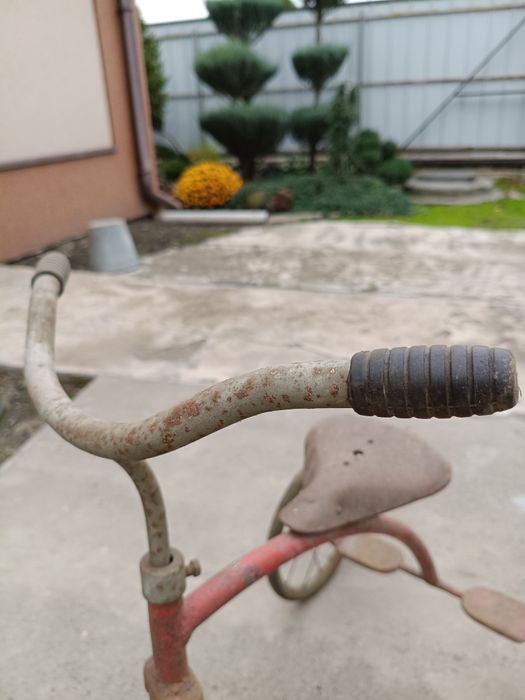 Детский велосипед 50 х годов выпуска.