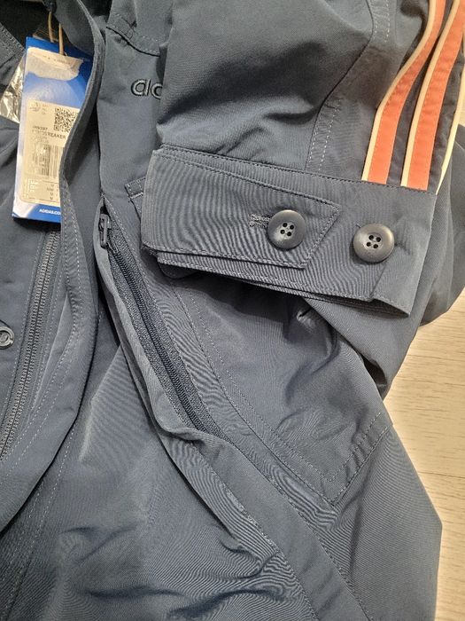 Куртка Adidas WINDRREAKER нова оригінал
