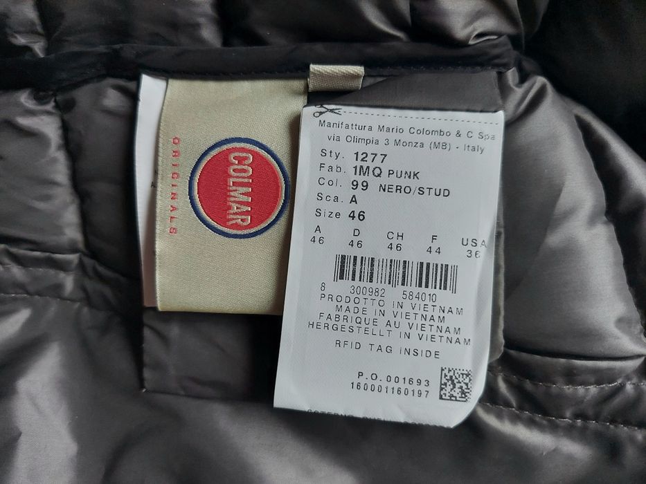 Куртка пуховик фірми Colmar woolrich оригінал 

Привезено із закордону