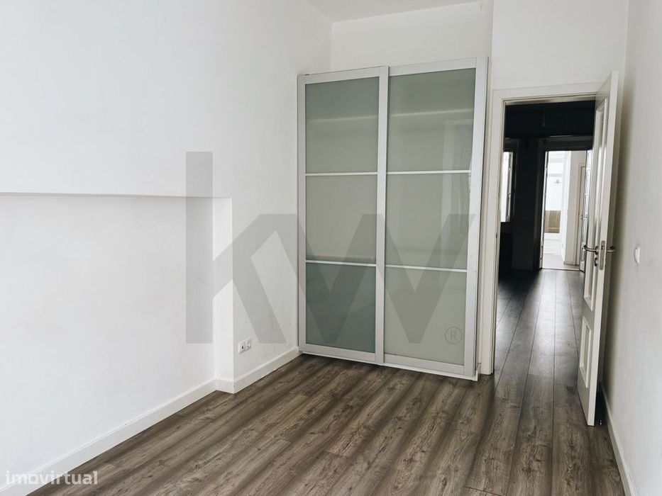 Apartamento T1 com pátio para arrendamento | PENHA DE FRANÇA
