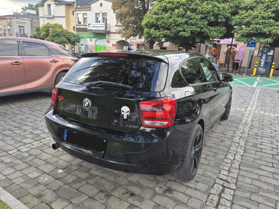 Czarne BMW Seria 1 Grójec