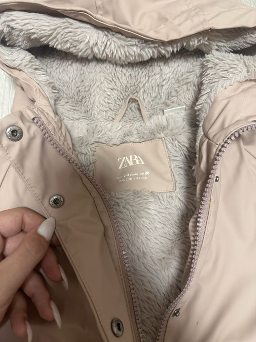 Дитяча зимова куртка для дівчинки Zara