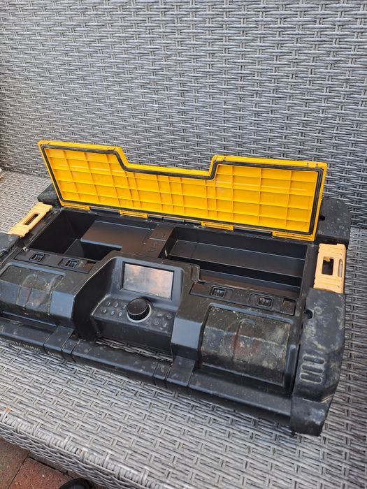 Radio Dewalt  18V