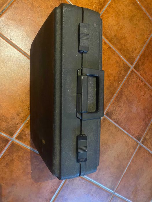 Máquina de escrever eletrónica