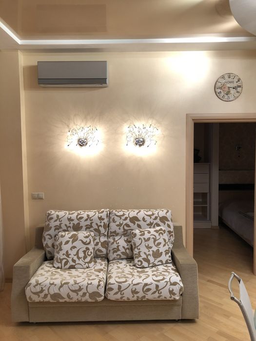 1-к квартира (54 кв. м.) Київ, Антоновича, 72.