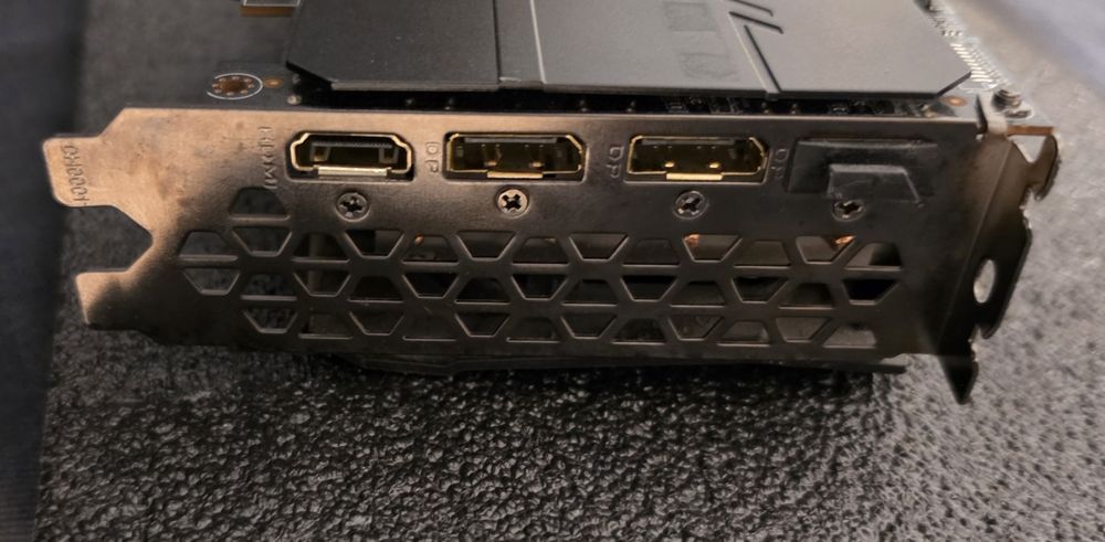 Gigabyte 5700 XT OC bdb